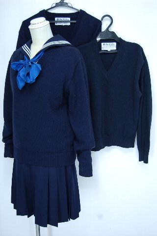 東京女学館 冬用白セーターニット/セーター