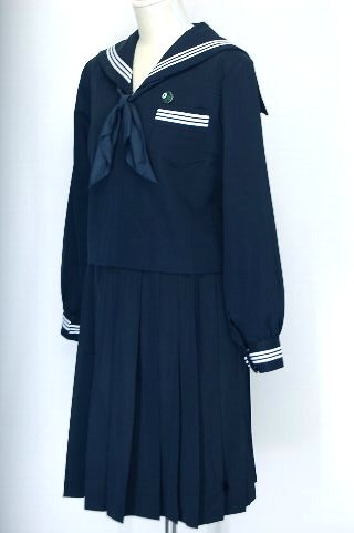 足利女子高等学校 冬服 黒 校章 制服買取 専門店 摩天楼