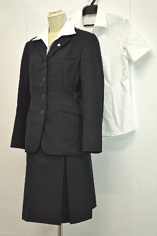 博多高等学校 看護専攻科 制服 - 制服買取-専門店 | 摩天楼