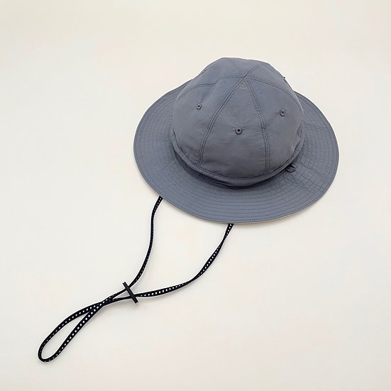 <img class='new_mark_img1' src='https://img.shop-pro.jp/img/new/icons14.gif' style='border:none;display:inline;margin:0px;padding:0px;width:auto;' />ss22 MOUNTEN. reversible adventure hat