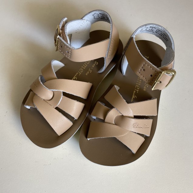 <img class='new_mark_img1' src='https://img.shop-pro.jp/img/new/icons14.gif' style='border:none;display:inline;margin:0px;padding:0px;width:auto;' />SaltWater Sandals / Swimmer Latte