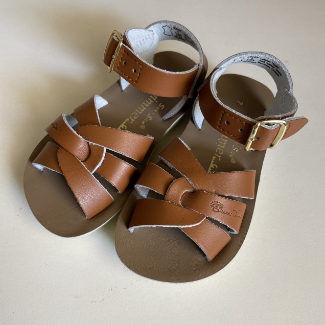 <img class='new_mark_img1' src='https://img.shop-pro.jp/img/new/icons14.gif' style='border:none;display:inline;margin:0px;padding:0px;width:auto;' />SaltWater Sandals / Swimmer Tan