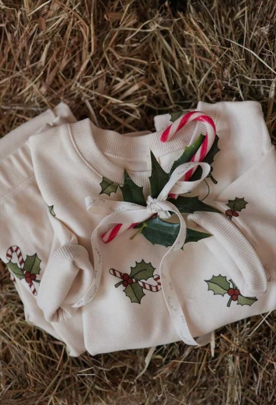 AW24 organic zoo Christmas Holly Slim Pyjamas (1-2y,2-3y,3-4y) - cocho cocho AW24 organic zoo Christmas Holly Slim Pyjamas (1-2y,2-3y,3-4y) - cocho cocho
