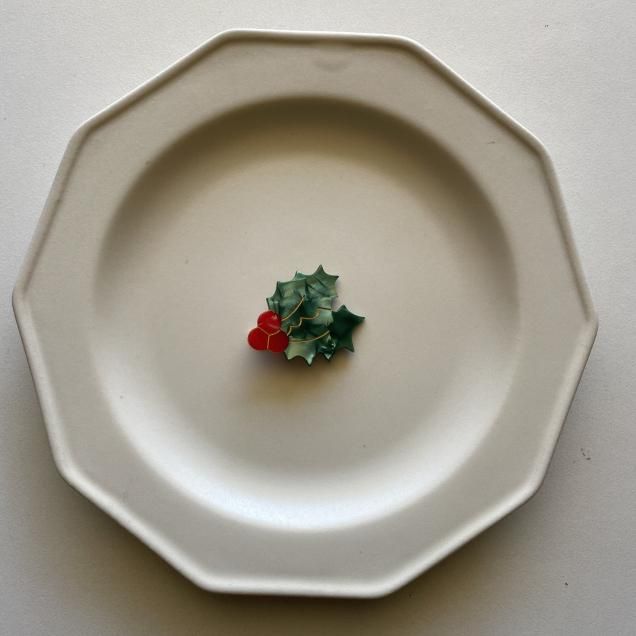 <img class='new_mark_img1' src='https://img.shop-pro.jp/img/new/icons14.gif' style='border:none;display:inline;margin:0px;padding:0px;width:auto;' />Christmas Holly Hair Clip