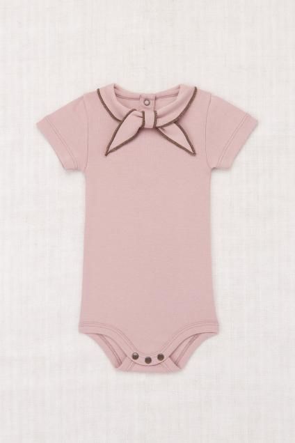 <img class='new_mark_img1' src='https://img.shop-pro.jp/img/new/icons16.gif' style='border:none;display:inline;margin:0px;padding:0px;width:auto;' />SALE30%OFFSS25 Misha&Puff Short Sleeve Scout Onesie/  Plum Petal / 6-12m,12-18m