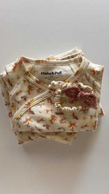 <img class='new_mark_img1' src='https://img.shop-pro.jp/img/new/icons14.gif' style='border:none;display:inline;margin:0px;padding:0px;width:auto;' />AW25 Misha&Puff / Baby Wrap Set /Sugar Circus / 6-9m