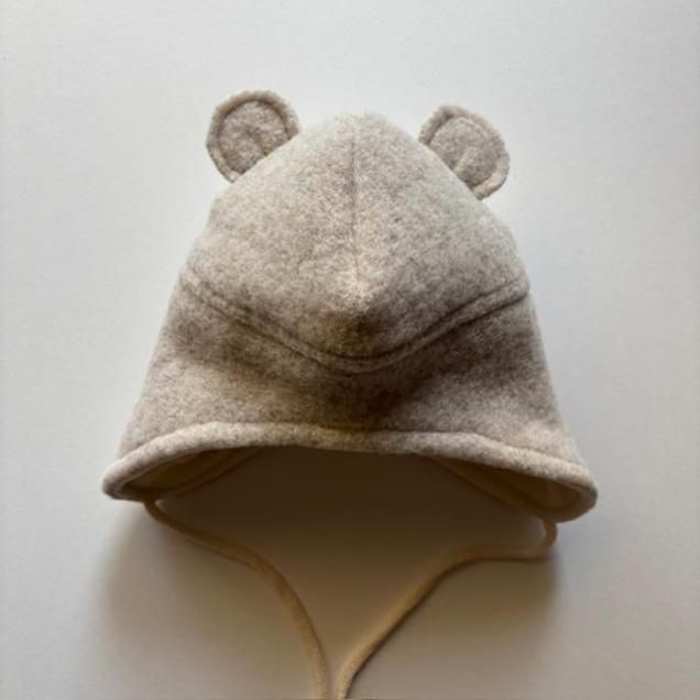 <img class='new_mark_img1' src='https://img.shop-pro.jp/img/new/icons14.gif' style='border:none;display:inline;margin:0px;padding:0px;width:auto;' />1+in the family  DENNIS / BEIGE 6-12m