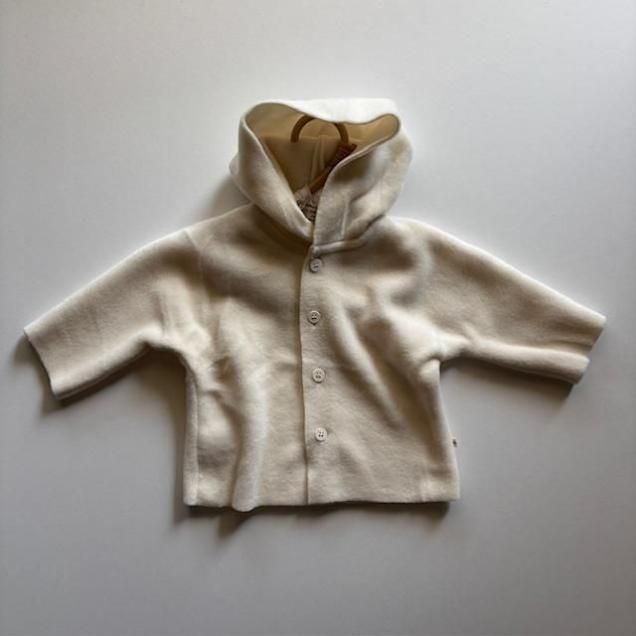<img class='new_mark_img1' src='https://img.shop-pro.jp/img/new/icons14.gif' style='border:none;display:inline;margin:0px;padding:0px;width:auto;' />1+in the family  AYARA / ECRU 3,6,9,12m