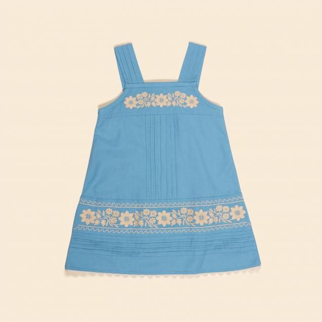 <img class='new_mark_img1' src='https://img.shop-pro.jp/img/new/icons14.gif' style='border:none;display:inline;margin:0px;padding:0px;width:auto;' />9/25() 22:00 AW25 Apolina  VITTORIA APRON SHIFT - NORDIC BLUE (2-3y,3-5y,5-7y)