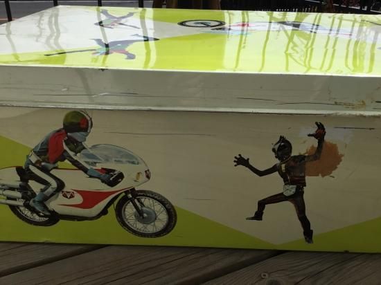 ブリキ製衣装ケース ガンガン 仮面ライダー