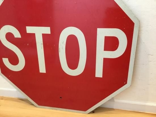 トラフィックサイン / アメリカ道路標識『STOP』 トラフィックサイン / アメリカ道路標識『STOP』