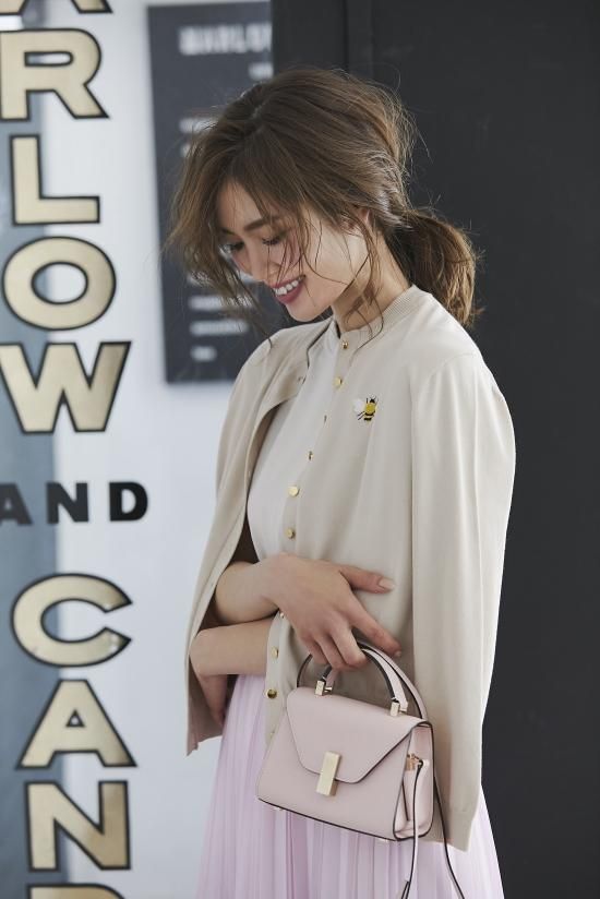 ワンポイント刺繍カーディガン(ライトベージュ) - seventen