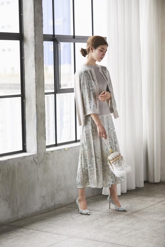 シノワズリサテンプリントカーディガン(グレージュ） - seventen