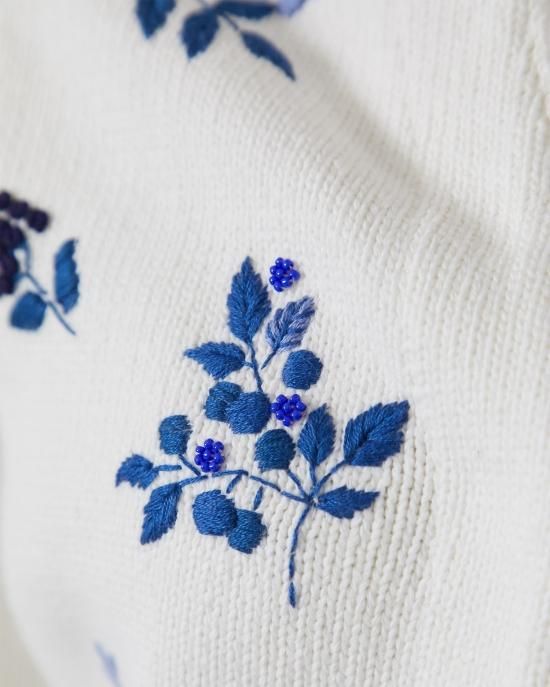 フラワー手刺繍カーディガン(ホワイト×ブルー) - seventen フラワー手刺繍カーディガン(ホワイト×ブルー) - seventen