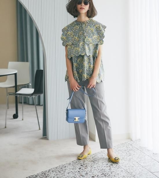 再入荷】襟付きスカラップトップス/グレー(小花柄) - seventen