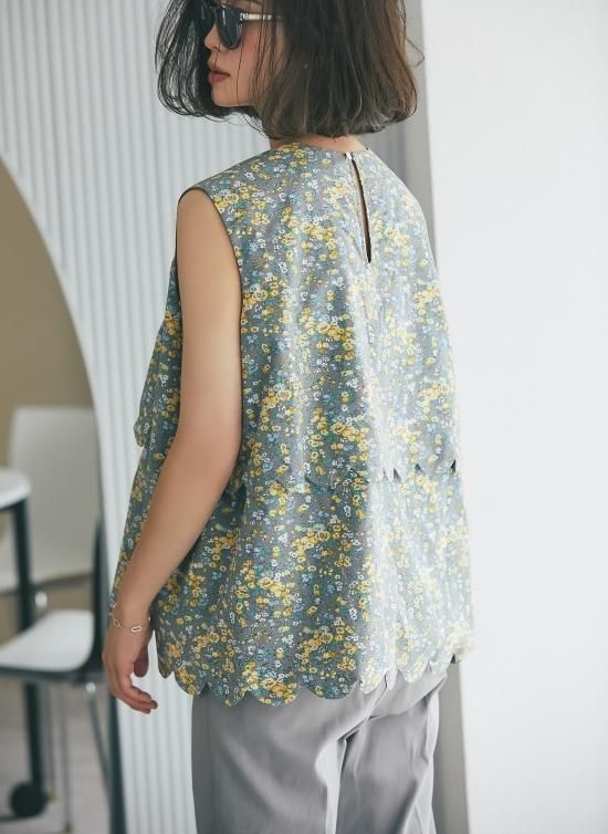 再入荷】襟付きスカラップトップス/ネイビー(無地) - seventen
