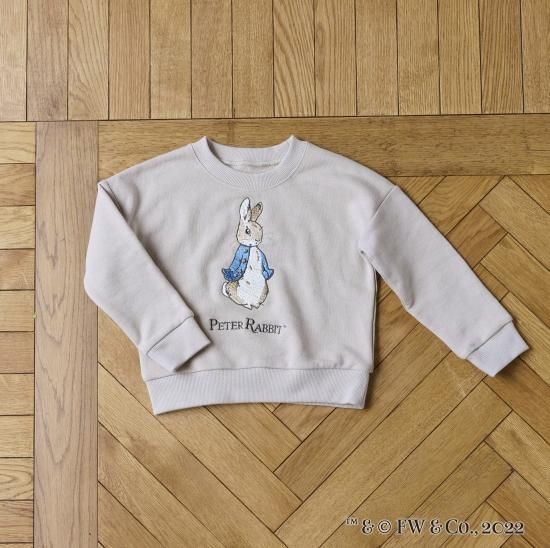 再入荷】ピーターラビット™️ Kids 刺繍トレーナー(ベージュ