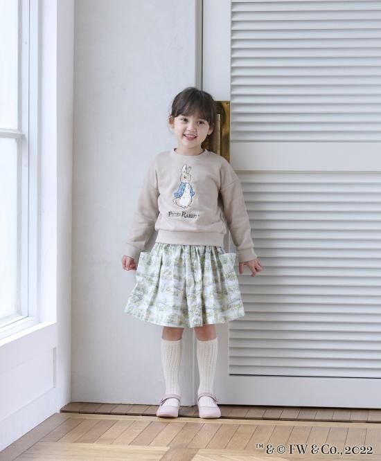 再入荷】ピーターラビット™️ Kids 刺繍トレーナー(ベージュ 再入荷】ピーターラビット™️ Kids 刺繍トレーナー(ベージュ