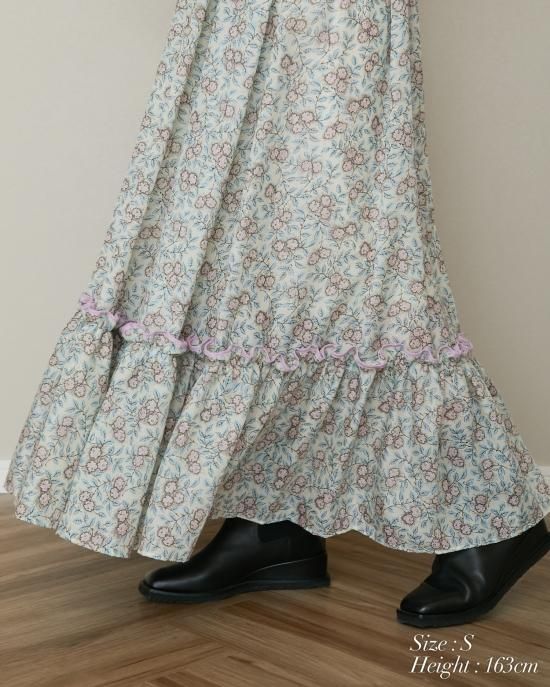 シャーリングプリントワンピース(オフホワイト) - seventen