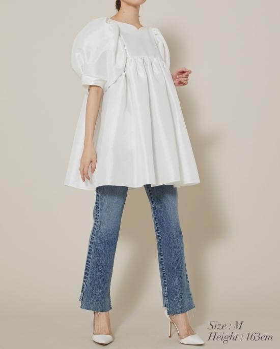 ストレッチサテンボリュームチュニック(ピンクベージュ) - seventen