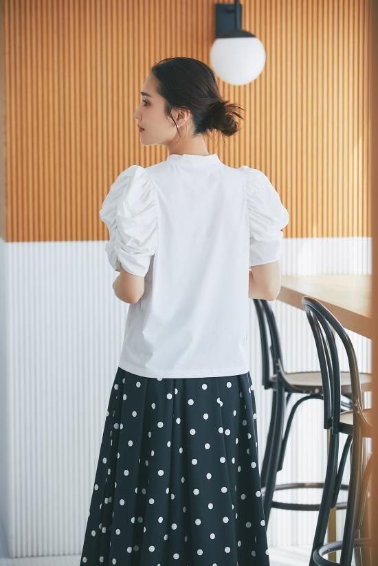 シャーリングスリーブTシャツ(ホワイト) - seventen シャーリングスリーブTシャツ(ホワイト) - seventen