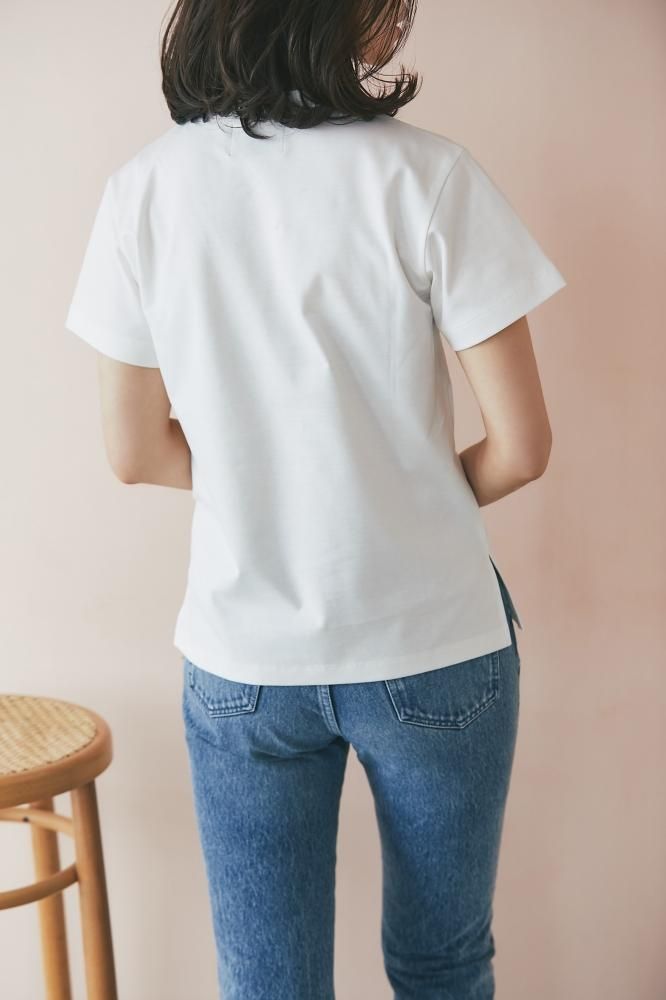 SVT刺繍Tシャツ(ホワイト×ベージュ) - seventen SVT刺繍Tシャツ(ホワイト×ベージュ) - seventen