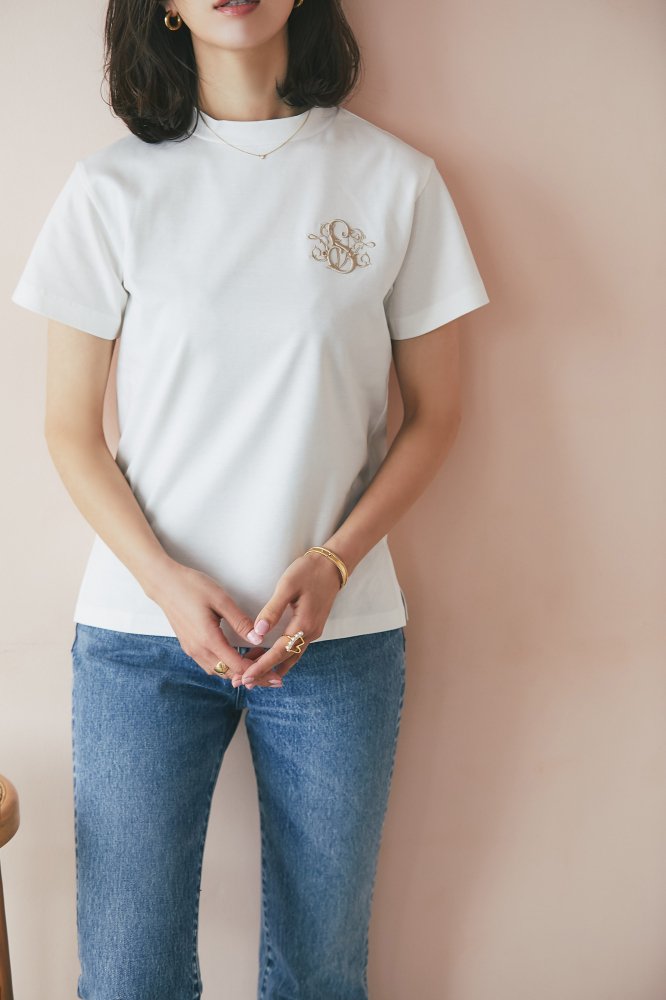 seventen セブンテン　刺繍Tシャツ　ホワイト　ベージュ