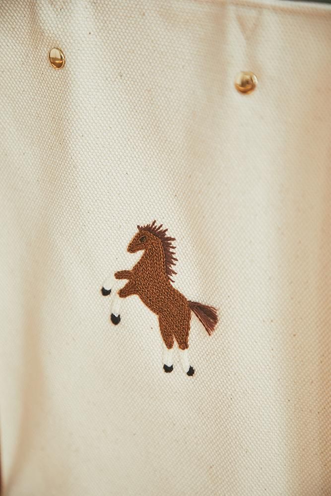 再入荷】ワンポイント刺繍トートバッグ(オフホワイト/小) - seventen 再入荷】ワンポイント刺繍トートバッグ(オフホワイト/小) - seventen