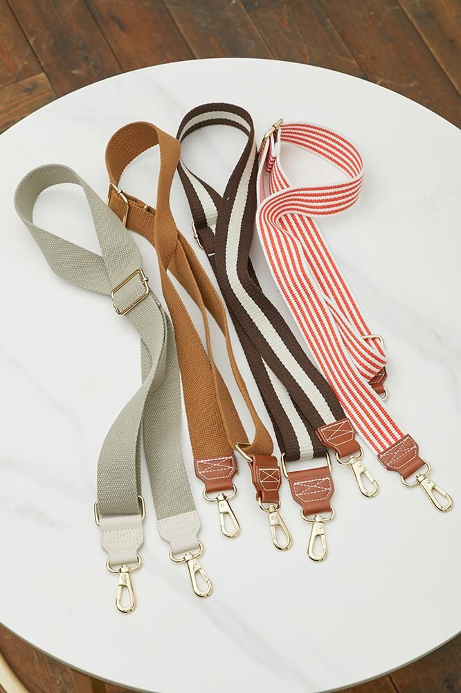 新品 HOLIDAY ボストンバッグ ショルダーストラップ SEVENTEEN 新品 SEVENTEEN HOLIDAY ボストンバッグ ショルダーストラップ