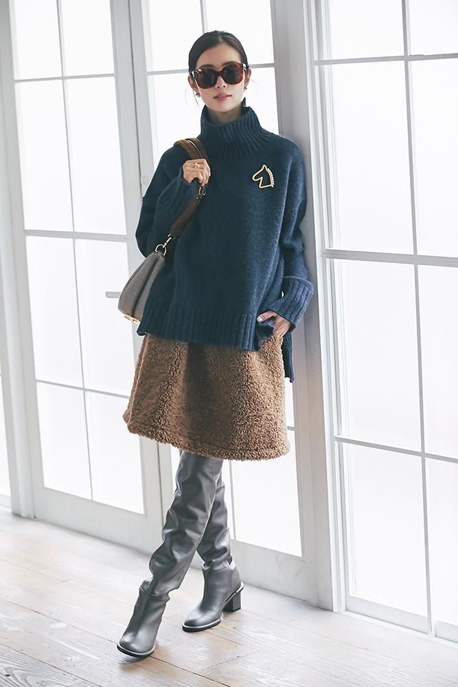 新品タグ付☆seventenベーシックタートルニットプルオーバー(ネイビー)