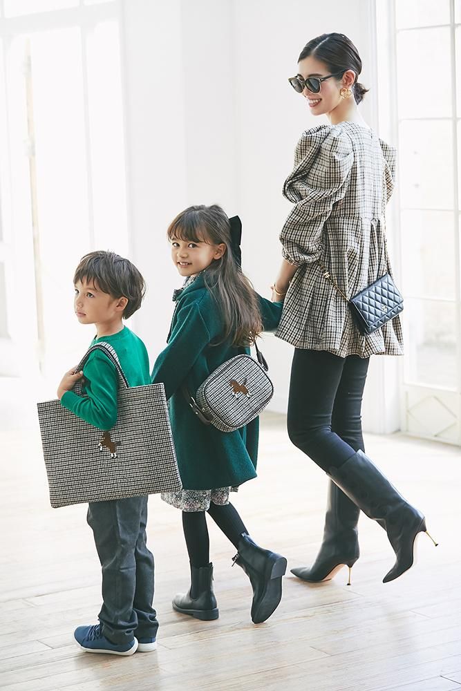 ワンポイント刺繍ポシェット(ブラウン) - seventen