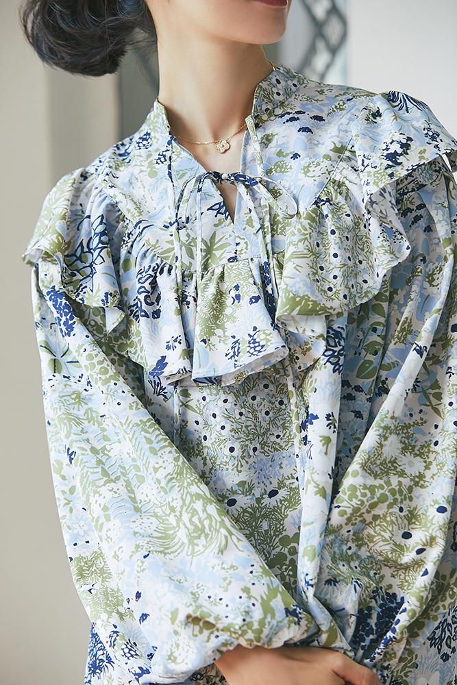 【新品同様】セブンテンseventenプリントフリルブラウス　グレージュ　S プリントフリルブラウス(グレージュ) - seventen