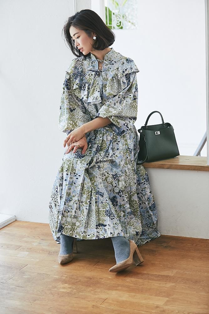 R*o様 美品⁑セブンテン　木の実柄プリントブラウス　グレー　M フリル ボウタ 木の実柄プリントブラウス(グレー) - seventen