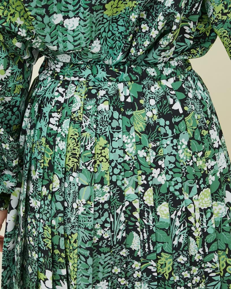 pleats please ロングスカート