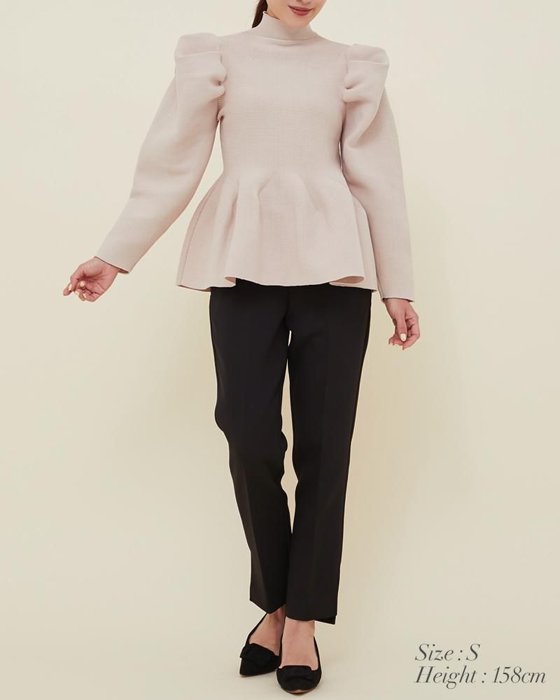 買い保障できる 10％off】ペプラムパフニット(ピンクベージュ) seventen - トップス