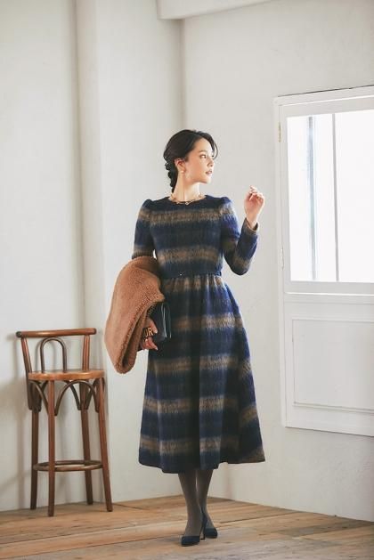 【30％off】シャギーウールチェックワンピース(ネイビー)
