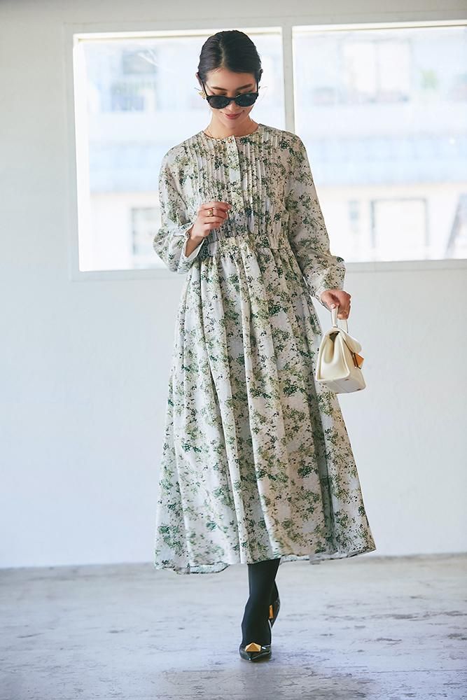 再入荷】ピンタックプリントワンピース(ベージュ) - seventen 再入荷】ピンタックプリントワンピース(ベージュ) - seventen