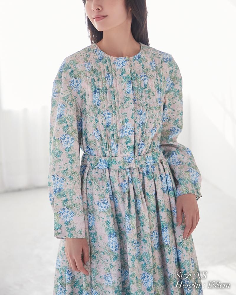再入荷】ピンタックプリントワンピース(ネイビー) - seventen