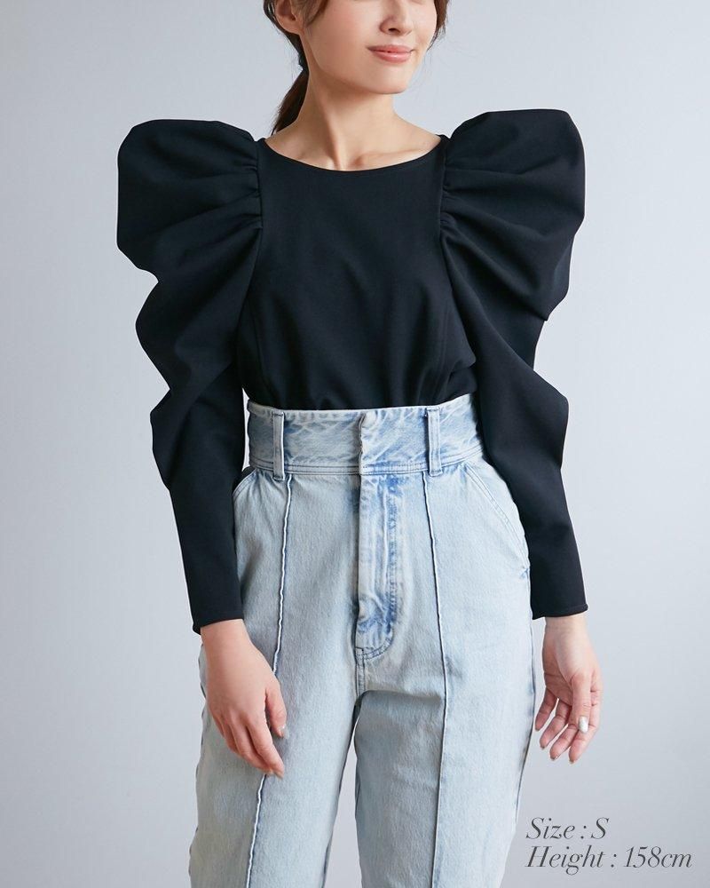 再入荷】ポインティショルダートップス(ブラック) - seventen 再入荷】ポインティショルダートップス(ブラック) - seventen