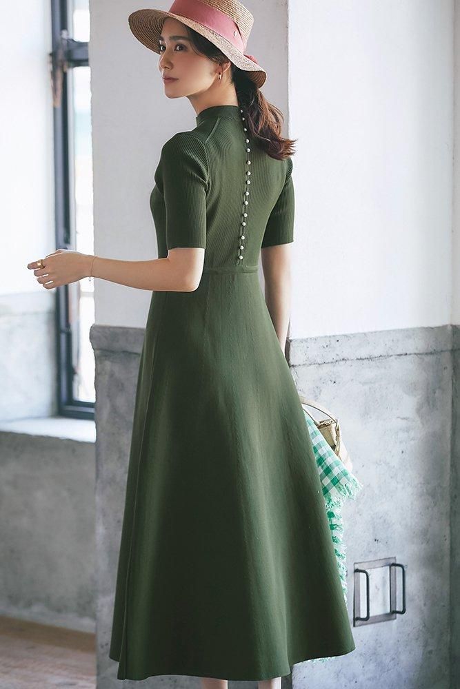 再入荷】バックパールニットワンピース(カーキ) - seventen 再入荷】バックパールニットワンピース(カーキ) - seventen