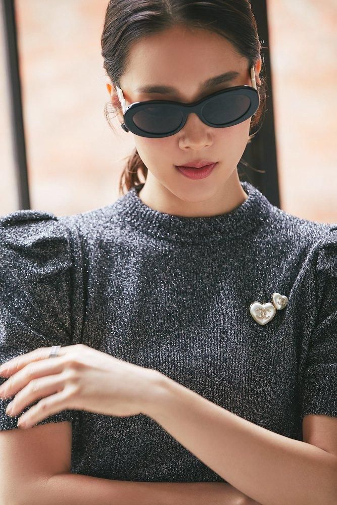 【ルンバ】SEVEN TEN ニット ラメパワーショルダーニット(ブラック) - seventen