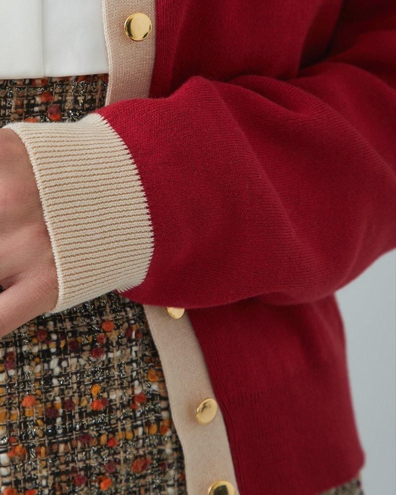 ワンポイント刺繍カーディガン(レッド×ベージュ) - seventen ワンポイント刺繍カーディガン(レッド×ベージュ) - seventen