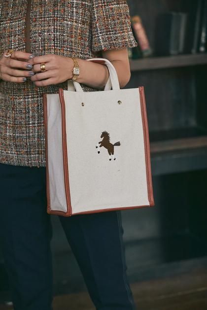 【seven ten by miho kawahito】　ラタンベルトバック 再入荷】ラタンベルトバッグ - seventen