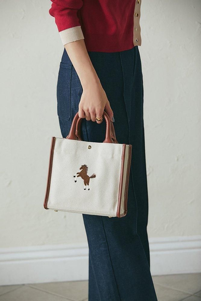 ワンポイント刺繍トートバッグ(オフホワイト/ミニ) - seventen ワンポイント刺繍トートバッグ(オフホワイト/ミニ) - seventen