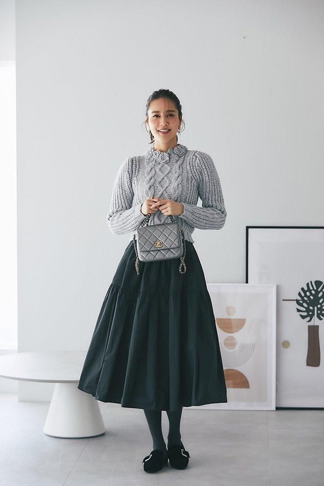 【着用2回】セブンテン　2024AW ソフトボーンタフタスカート　ホワイト　S ソフトボーンタフタスカート(オフホワイト) - seventen