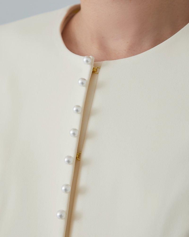 ノーカラーパールジャケット(オフホワイト) - seventen