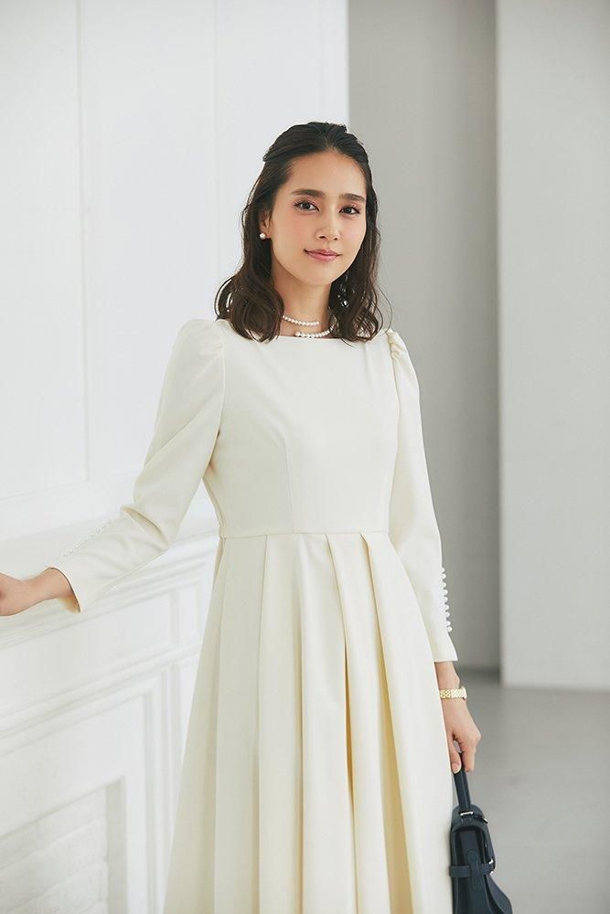 パールトリムタックワンピース(オフホワイト) - seventen