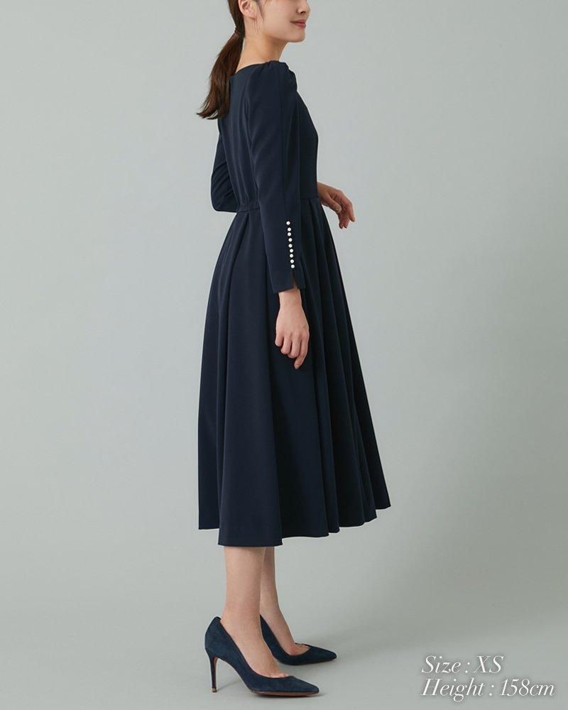 パールトリムタックワンピース(オフホワイト) - seventen