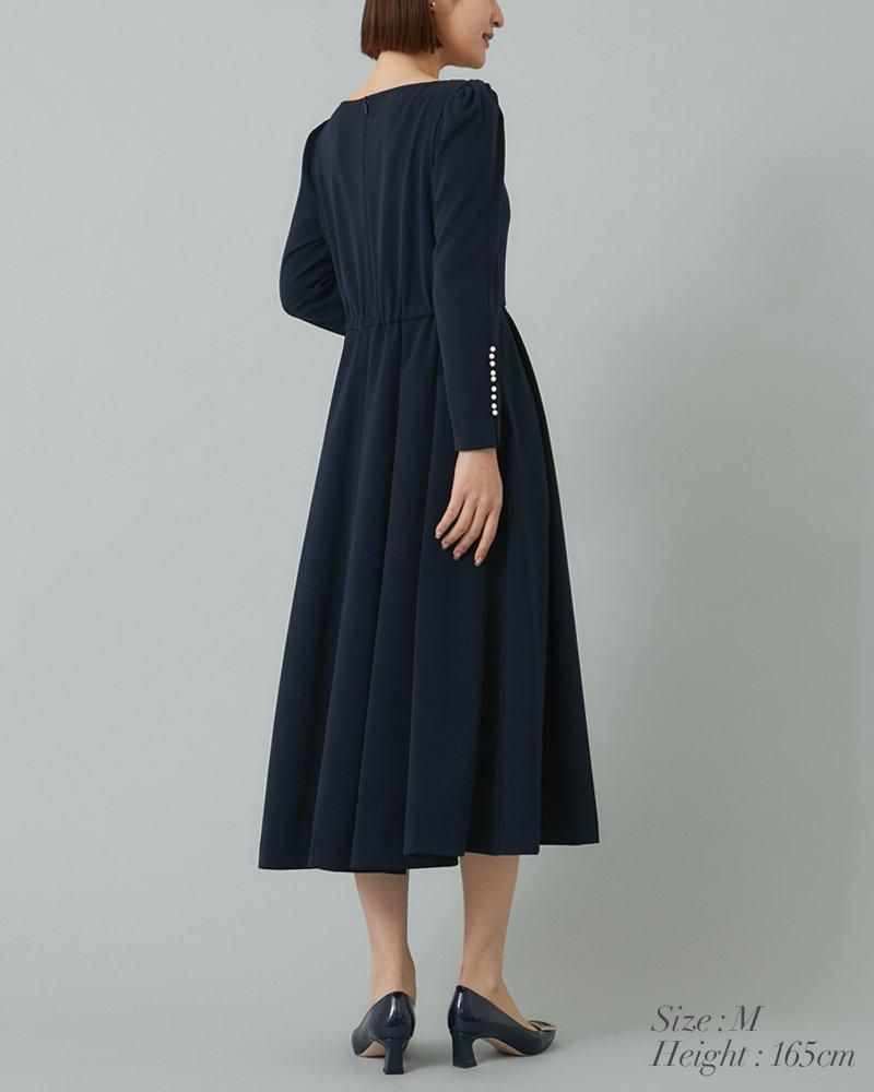 パールトリムタックワンピース(オフホワイト) - seventen