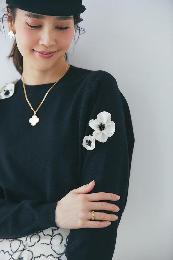 ★セブンテン サテンフラワーモチーフニット ブラック×ホワイト S 新品★ サテンフラワーモチーフニット(ブラック×ホワイト) - seventen